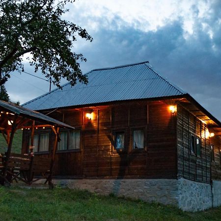 Cabana Valea Lui Mas Robaia Екстериор снимка